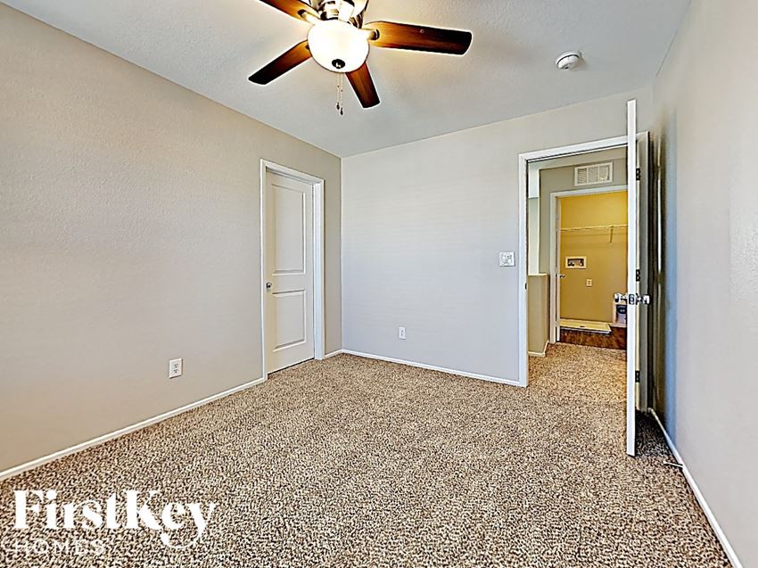 8663 Bella Sparkle Ave Las Vegas, NV 89178
