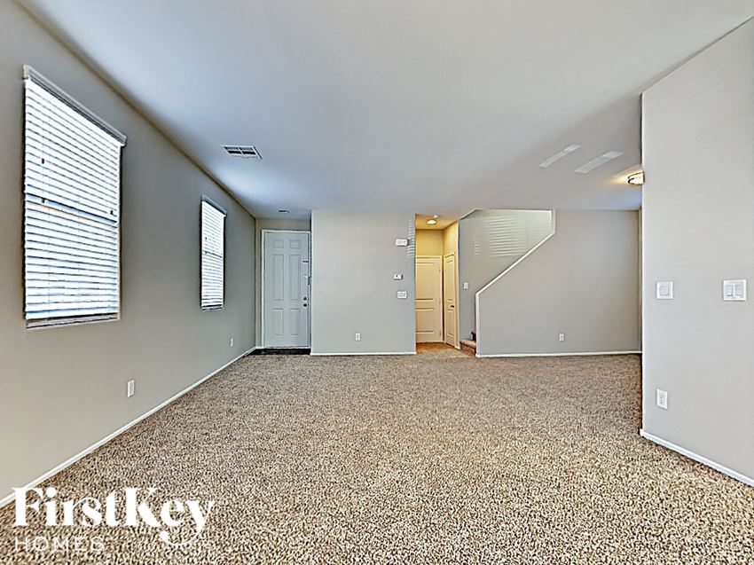 8663 Bella Sparkle Ave Las Vegas, NV 89178