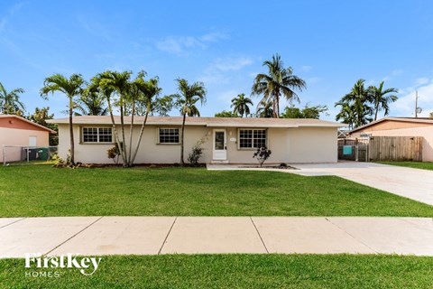 8710 SW 200 ST 3 Beds Apartment for Rent