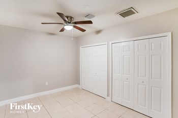 8710 SW 200 ST 3 Beds House for Rent - Photo Gallery 12