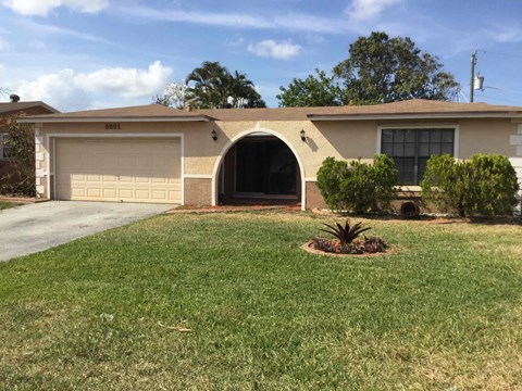 8801 N BERMUDA DRIVE 3 Beds Apartment for Rent