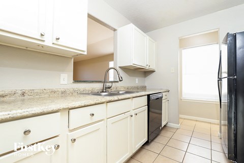 8815 PENSIVE 3 Beds Apartment for Rent