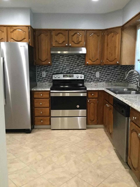 8894 Raven Dr 4 Beds Apartment for Rent