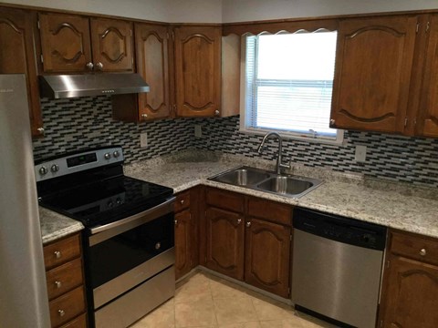 8894 Raven Dr 4 Beds Apartment for Rent