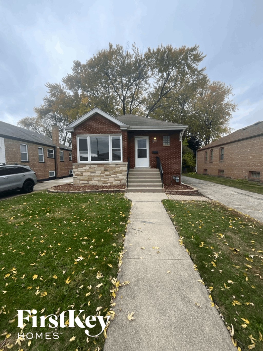 8912 South Sacramento Avenue 3 Beds House for Rent - Photo Gallery 1