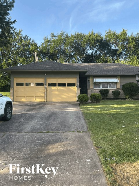 9009 E 84Th St 3 Beds Apartment for Rent
