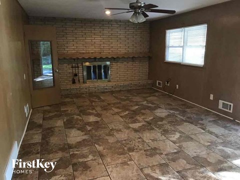 9009 E 84Th St 3 Beds Apartment for Rent
