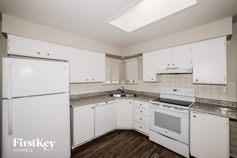 9015 N 57TH Ave 5 Beds Apartment for Rent