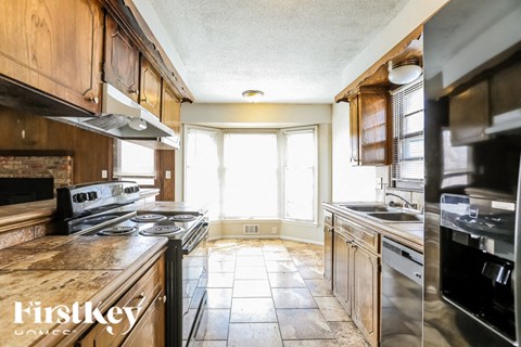 9021 E 90Th Ter 4 Beds Apartment for Rent