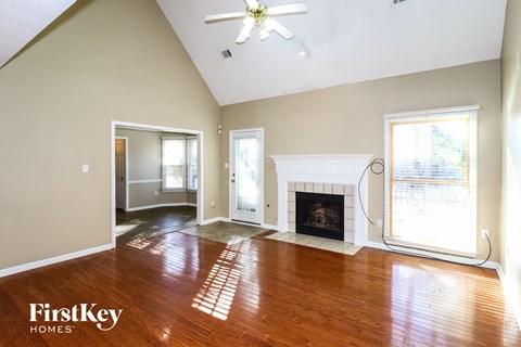 9095 Strawberry Lane 5 Beds Apartment for Rent