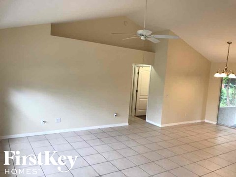 9096 Frank Rd 3 Beds Apartment for Rent