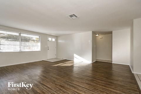 9204 Lido Ln 3 Beds Apartment for Rent