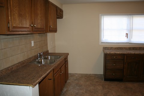 9538 E 39Th Street 3 Beds Apartment for Rent