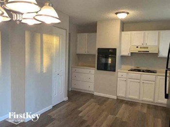 9553 Winkler Drive 3 Beds House for Rent - Photo Gallery 4