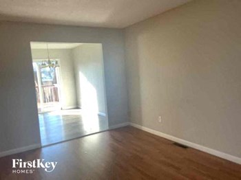 9553 Winkler Drive 3 Beds House for Rent - Photo Gallery 3