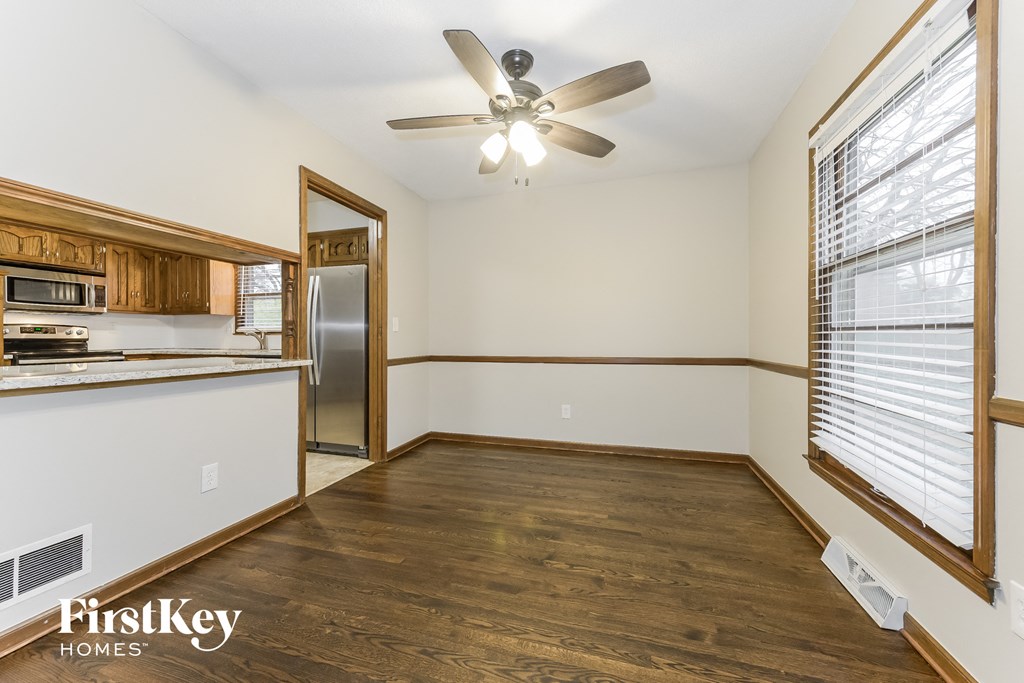 9603 Hardy St 3 Beds House for Rent - Photo Gallery 4