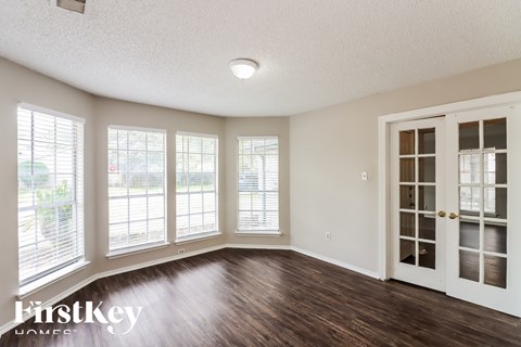 9631 Orangevale Dr 4 Beds Apartment for Rent