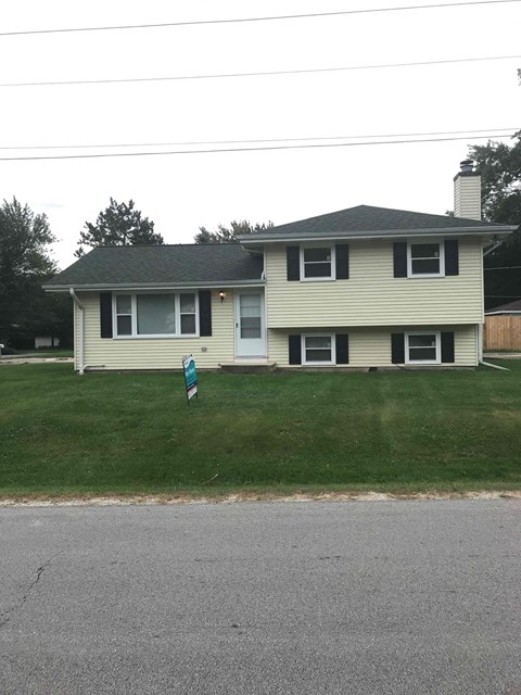 ON132 Cottonwood Dr 3 Beds Apartment for Rent