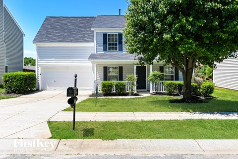 8121 Chatham Oaks Drive 3 Beds Apartment for Rent