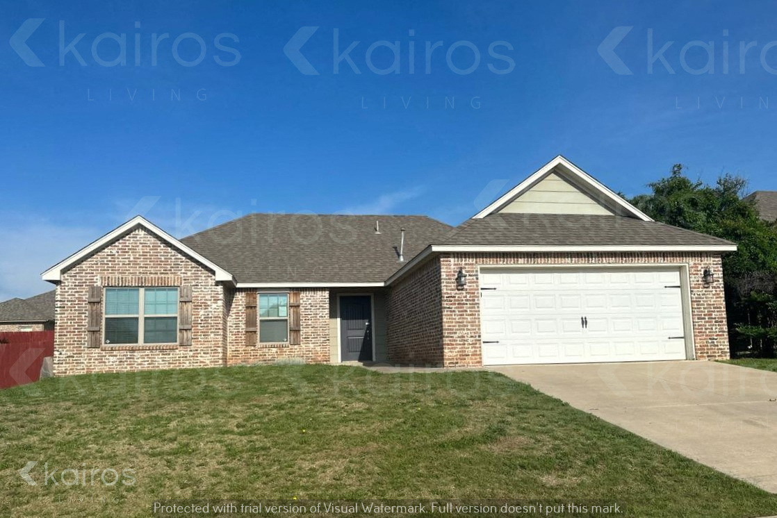 713 S Patterson Dr 3 Beds Apartment for Rent