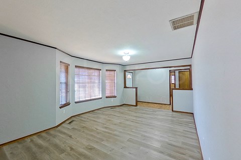 1205 Mockingbird Ln 3 Beds Apartment for Rent
