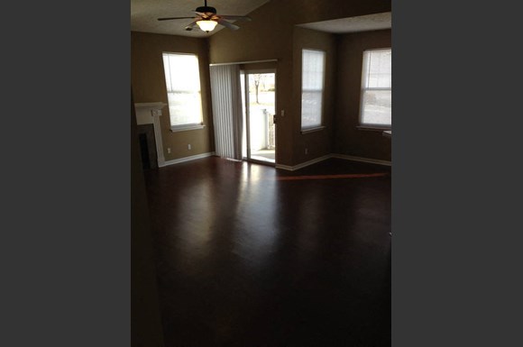 Cambridge Villas Apartments 301 North 167th Street Omaha