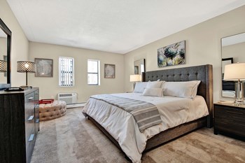 211 Kennedy Drive Studio-3 Beds Apartment for Rent - Photo Gallery 4