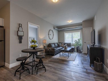 501 Frontenac Street 4 Beds Apartment for Rent