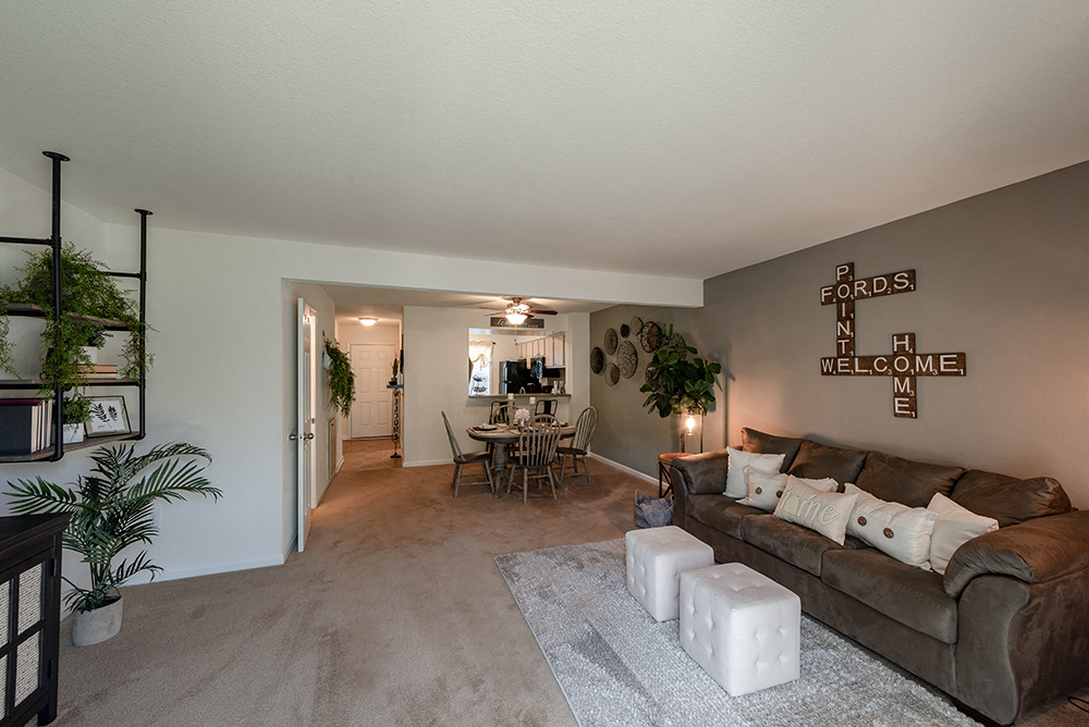 1000 Fords Pointe Cir 1-3 Beds Apartment for Rent - Photo Gallery 1