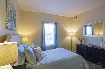 Bedroom 2 - Photo Gallery 3
