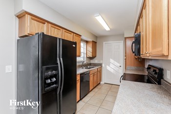 14110 Newcomb Avenue 3 Beds House for Rent - Photo Gallery 6