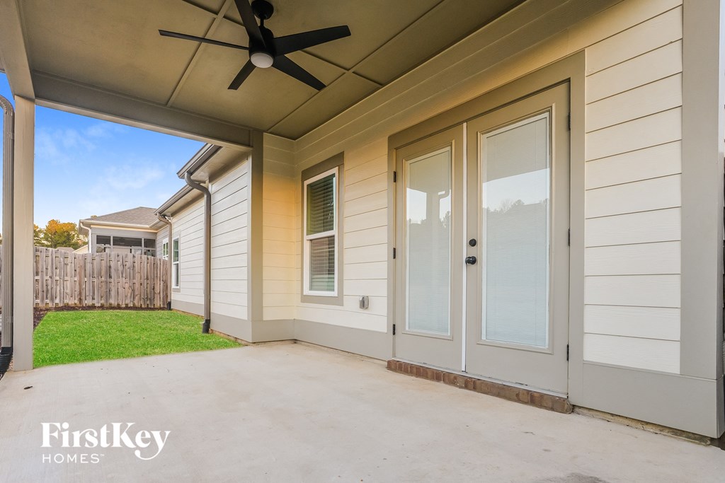 the preserve at ballantyne commons spacious covered patio in the back of the home