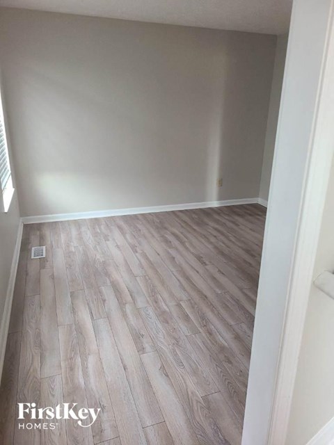 a room with wooden flooring in a room