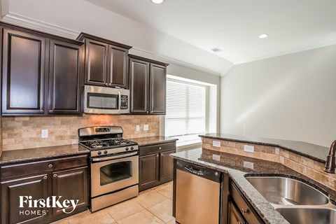 7426 Upland Mill Lane 3 Beds House for Rent - Photo Gallery 8