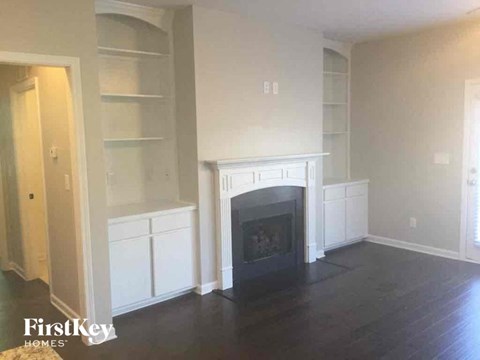 320 Nelson Lane 4 Beds Apartment for Rent