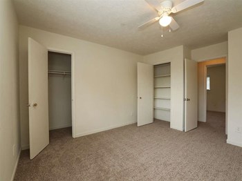 3301 N Camp Creek Pkwy SW Atlanta 1-3 Beds Apartment for Rent - Photo Gallery 5
