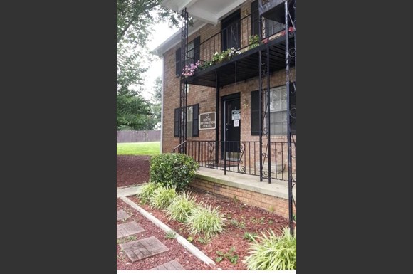 Green Village Apartments, 100 Valley Hill Rd. Riverdale, Riverdale, GA