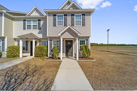 #12 2 Beds Apartment for Rent