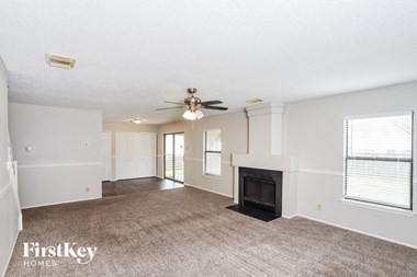 7466 Radford Trail 4 Beds House for Rent - Photo Gallery 2