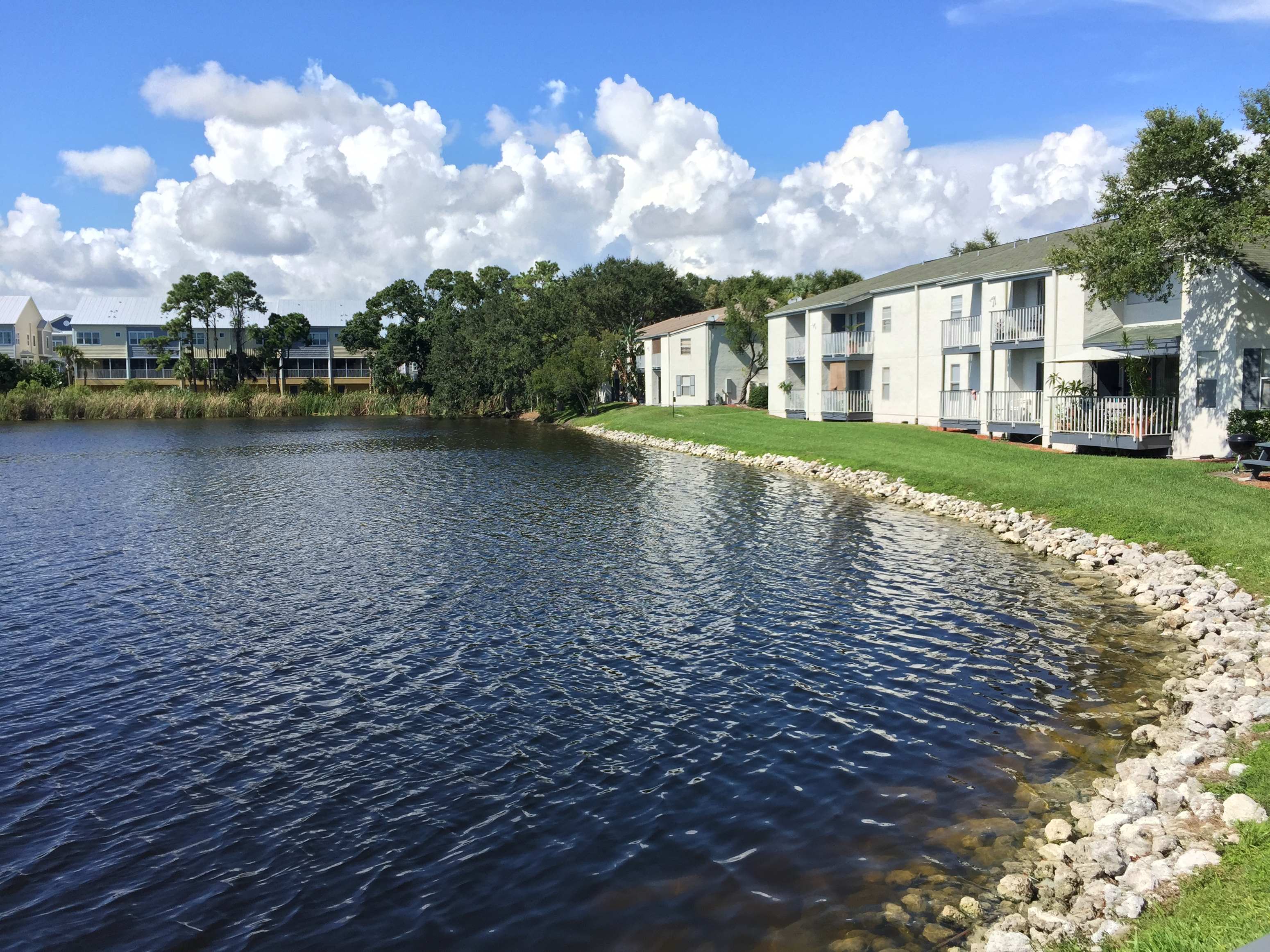 Spring Lake Apartment Center, 6401 31st St South, St