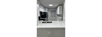 De Leon-2 Bed/2 Bath-Bonus Room
