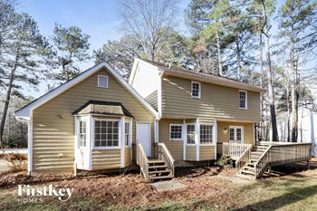 2155 Brandon Acres Drive 3 Beds House for Rent - Photo Gallery 2