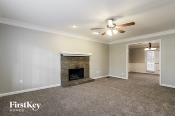 2155 Brandon Acres Drive 3 Beds House for Rent - Photo Gallery 4