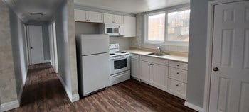 150-158 Heiman St 1-2 Beds Apartment for Rent - Photo Gallery 6