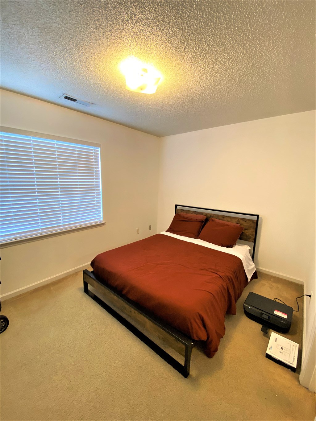 303 Meadowbrook Lane 2 Beds House for Rent - Photo Gallery 6