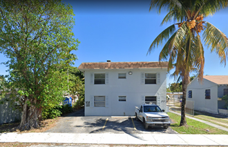 8315 NE Miami Court 2 Beds Apartment for Rent