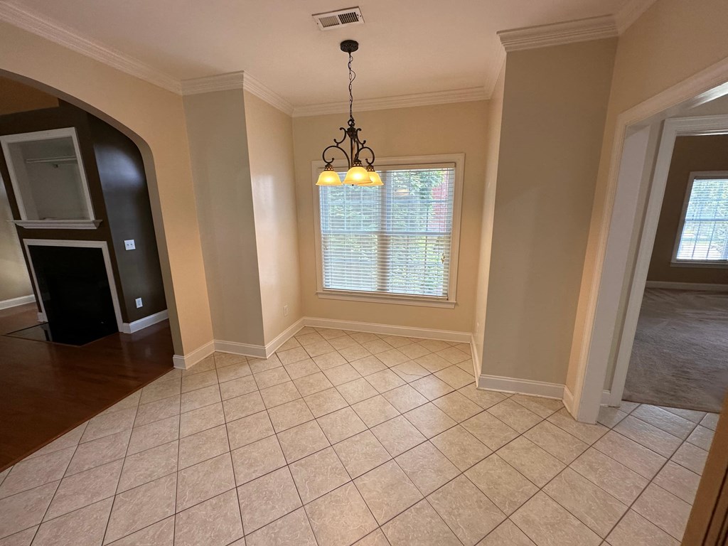 216 Cabot Drive 3 Beds House for Rent - Photo Gallery 5