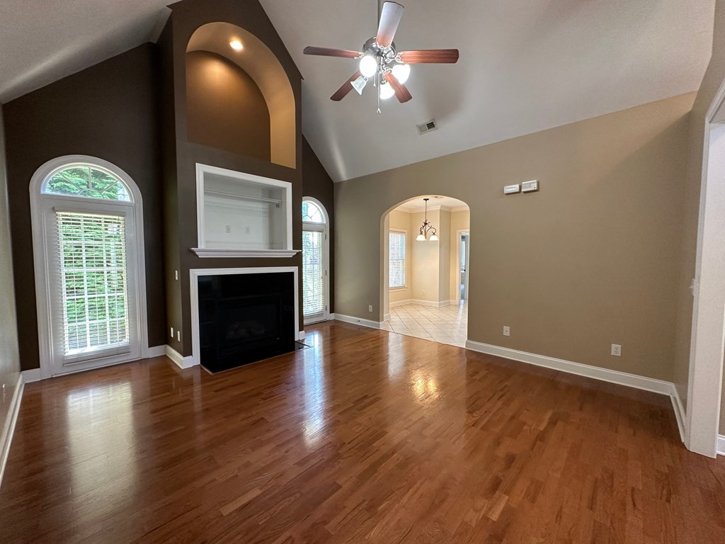 216 Cabot Drive 3 Beds House for Rent - Photo Gallery 12