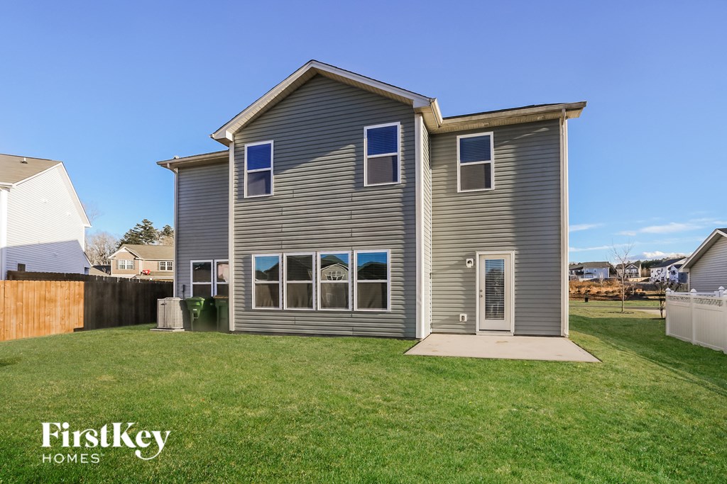 a with a yard in front of it