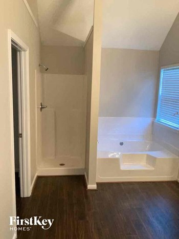 419 Berkshire Place 4 Beds House for Rent - Photo Gallery 5